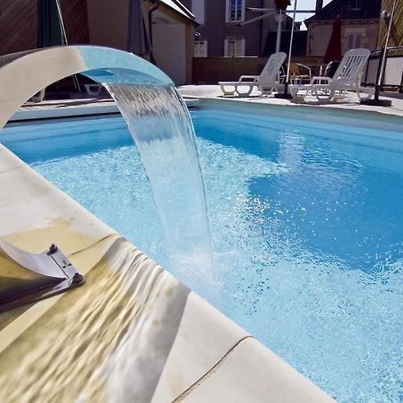 Logis Hotel Restaurant Auberge De La Xaintrie Saint-Privat  Eksteriør bilde
